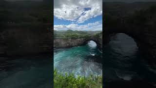 Hidden paradise in Bali NusaPenida Views 😍 #bali #brokenbeach #nature #explore #breathtakingviews