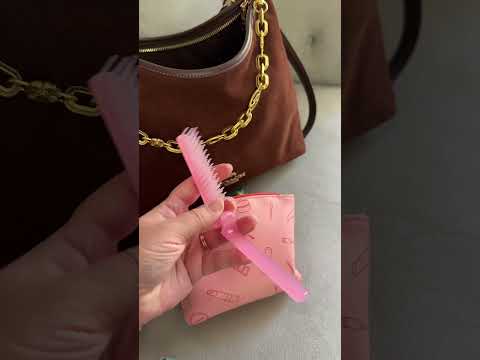 What’s in my Coach laurel handbag?