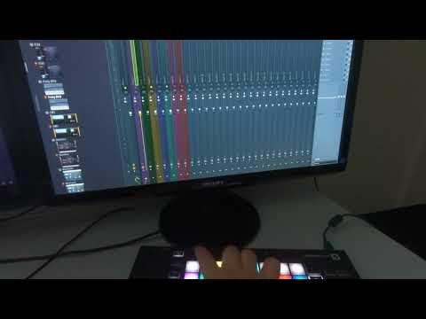 Novation Launchkey Mini - Solo/Mute Controls in FL Studio [Universal Controller Script]