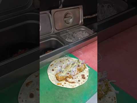 Masala soya chaap roll 😋 spicy and hot #food #rolls #viral #viralshorts @TastyTreats-02