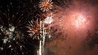 Bonfire Night Fireworks 2025 at Cassiobury Park 🎆✨ Guy Fawkes Night in Watford