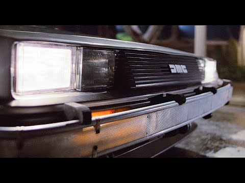 Back To The Future - Marty Goes Back to 1985