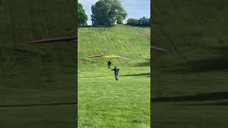 Learning to hang glide. Bunny hill flight. #hanggliding #flying #learntofly #missoulamt