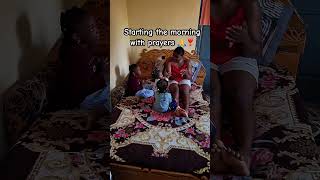 Starting soft Sunday morning with soft prayer #somtostarr  #momlife #momof3 #sundayvlogg