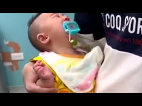 baby imunisasi crying video || baby funny videos