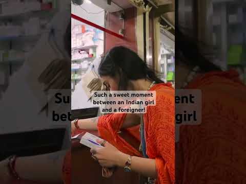 Sweet moment between Indian girl and foreigner! #Vlog #travel #india #rishikesh #shorts #backpacker