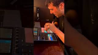 Fred Again practising hard 🤣 #housemusic #techhouse #techno #fyp #edm #rave #fredagain