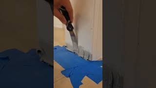 Fill those gaps.How to fill gaps on door jambs. #howto #homehacks #lifehacks #painting