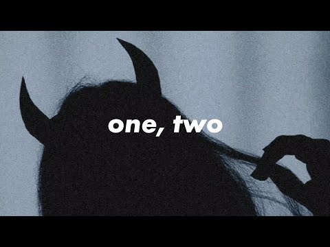 ((( o ))) - one, two [lyrics]