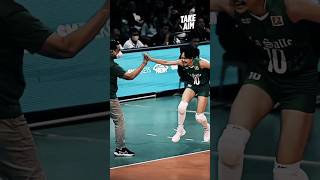 Maicah Larroza high fives the Goat. Priceless | UAAP 85
