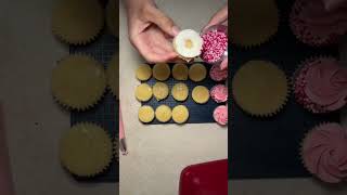 Heartbroken for Valentines Day 💔 #cakedecorating #cakevideo #caketrend