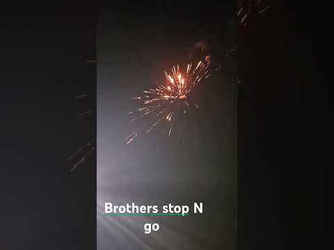 first time lighting a cake #firsttime #fireworks #stopngo #4thofjuly  #brotherspyrotechnics