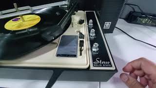 GE Wildcat portable Record Player