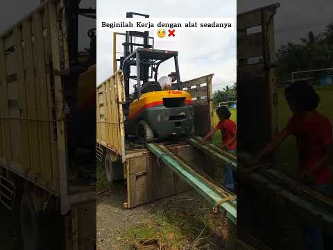 Working with minimal tools #work #heavy equipment #risk