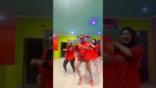 Lagi viral!!! Feel the vibration... 🔥🔥🔥 #zumba #dance