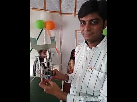 I MADE THIS ROBOT AT SCIENCE EXHIBITION....||
