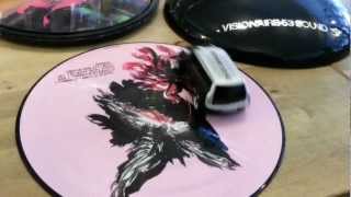 Vinyl Killer in Action