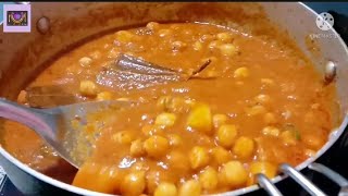 #chole #Jhatpatkitchenrecipes #Youtubeshort Stay foodie new video coming soon ❤️