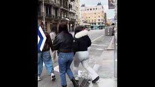 Google Maps Live View Trick You NEED While Traveling 🌍📍#LiveView #TravelHack #NavigationTips