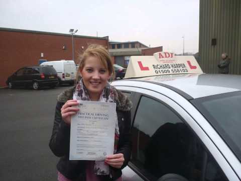 Katie Barritt successfully passes her practical driving test