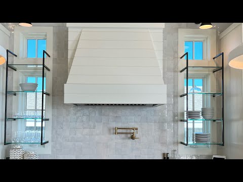 Beyond the Curb beach home tour with Allyson Runnels