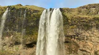 This Epic Icelandic Waterfall – Seljalandsfoss Will Leave You Speechless!