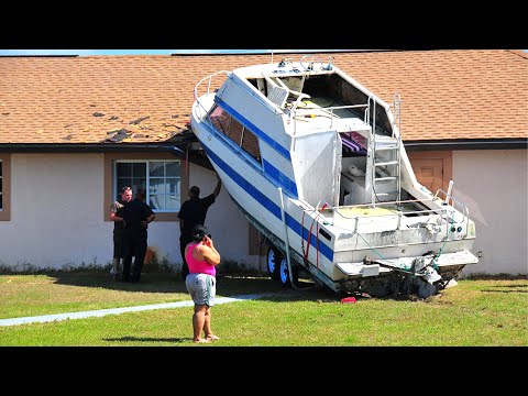 Total Extreme Dangerous SHIP & BOAT CRASH COMPILATION / IDIOTS Expensive Boat Fails Compilation