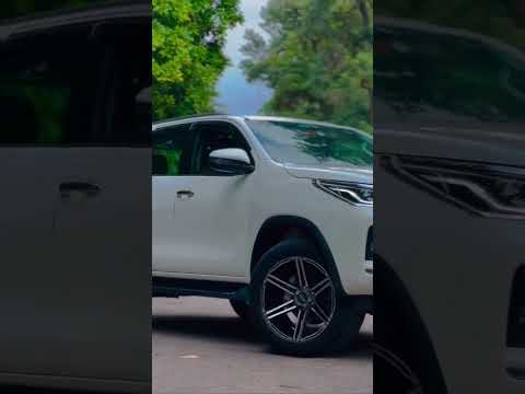 TOYOTA FORTUNER 2023