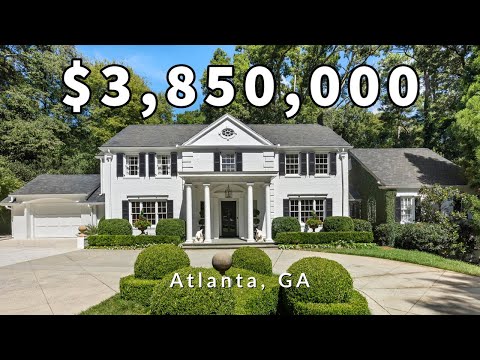 Tour This Extraordinary Custom Home Tucked Away in Atlanta