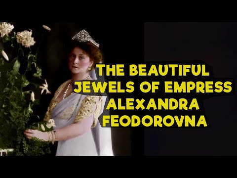 Why was Nicholas II's wife considered strange and how was this reflected in her jewelry?