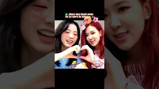 When Kim Jisoo Made Hearts With The Members 🤭💕 #shorts #blackpink #jisoo