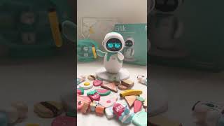 Dancing Robot #eilikrobot #robot #energizelab #petrobot #desktoppet #cute #funny #dancingrobot