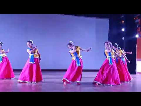 Taki taki♥️ Kathak dance #schoolacnnualfunctionpart2