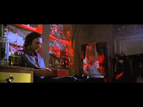 Dias Extraños -  Escena (Los discos de Faith)