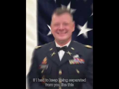 Mickey Mouse sings Shinunoga E-wa with Military guy