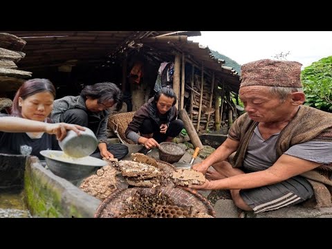 The Traditional Method Of Hunting Hornet In Nepal. 
