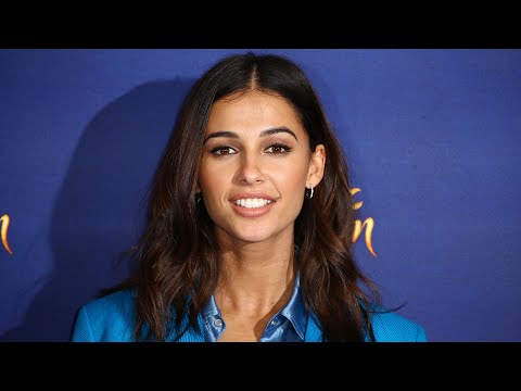 Becoming Naomi Scott (Male fan body swap with Naomi Scott) #bodyswap #mtf #m2f #genderbender