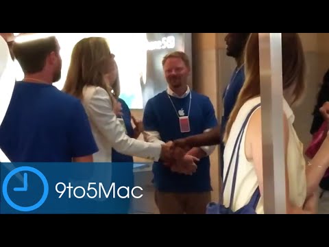 Angela Ahrendts At Grand Central Station Apple Store (Part 1)