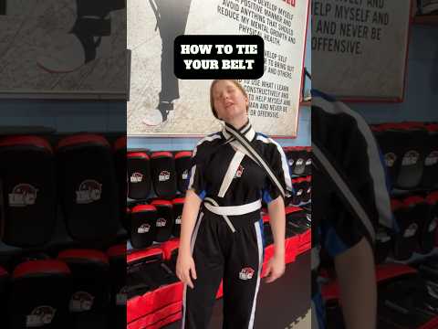 How To Tie Your Karate or BJJ Belt In About 20 Seconds 🥋 #KarateLife #bjjlife