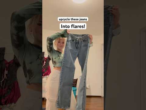 DIY upcycled jeans Into flares #upcycleclothing #upcyclejeans #sewingtutorial #sewing