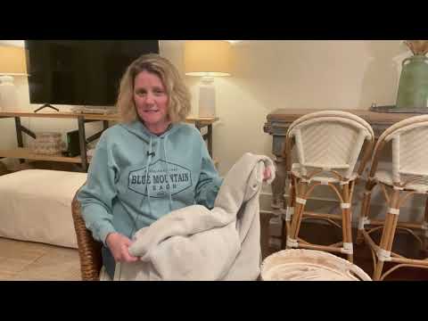 Amazon Muslin Blanket Review! Warm and Decorative!