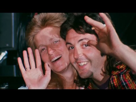 Paul & Linda McCartney - Interview in City Hall, Newcastle (1973) (Sub. Esp)  [4K 60FPS Restoration]