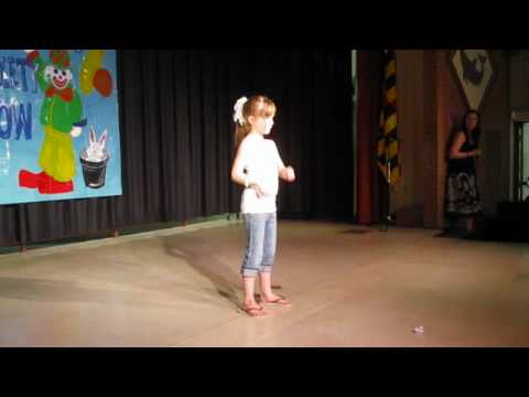 boo talent show 001
