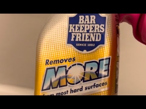 How to properly clean a walk-in shower! #cleaninghacks #barkeepersfriend  #showercleaning #cleaning