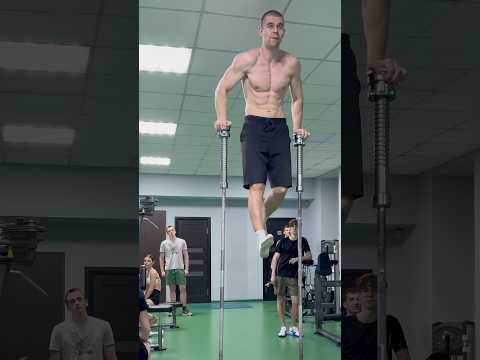 GYM GIRLS REACTION IS CRAZY 🤯#gym #shortsfeed #shorts #motivation #workout #reaction #ytshorts