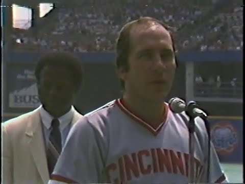 St. Louis Bids Farewell to Johnny Bench - September 4, 1983