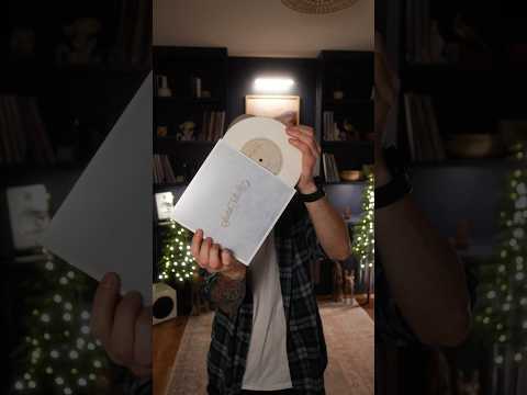 Let’s spin some Ari ❄️ #arianagrande #vinylrecords #newmusic #vinylcollection