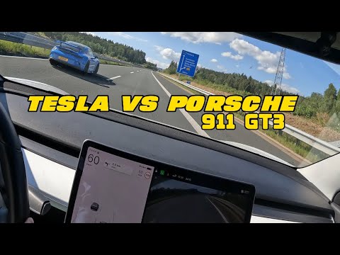 Tesla Model 3 Performance vs Porsche 911 GT3 on German autobahn!