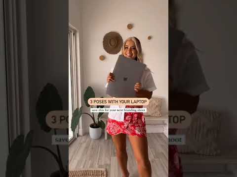 POSING TIPS - 3 ways to pose with your laptop