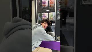 HOW TO GET FREE SNACKS FROM A VENDING MACHINE!! Don’t share this secret with anyone!!